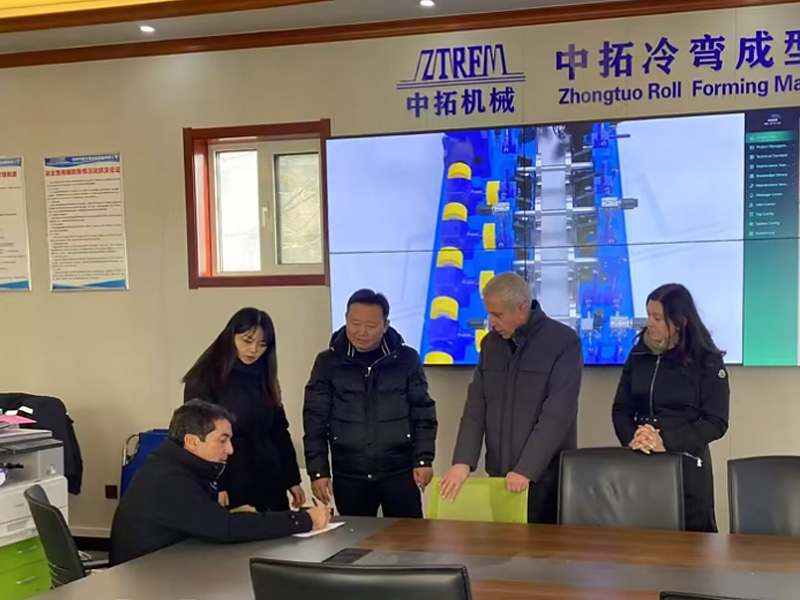 2025中拓冷彎開年大捷！新年新征程中拓冷彎門框機敲開西班牙市場大門